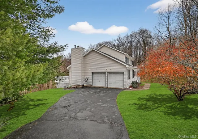 Photo 3 of Sale Pending at 3 Tundra Ter, Cornwall, NY 12518 | MLS# 964569 | Listing updated on 2026-07-22