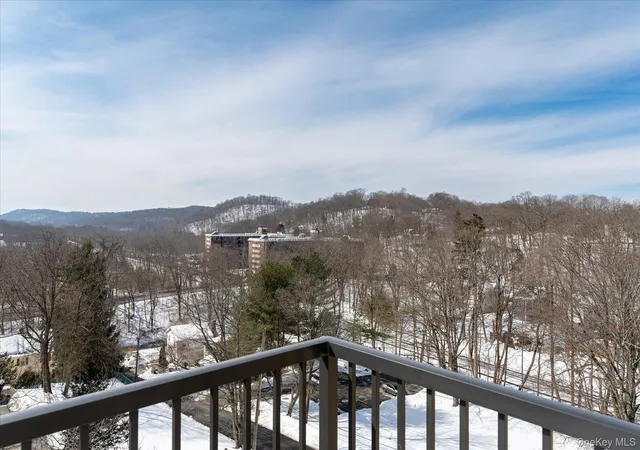 Photo 3 of Sale Pending at 25 Stewart Pl #716, Mount Kisco, NY 10549 | MLS# 964573 | Listing updated on 2026-07-10