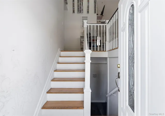 Photo 3 of Single family home for sale at 153 S Pascack Rd, Nanuet, NY 10954 | MLS# 964821 | Listing updated on 2026-10-07