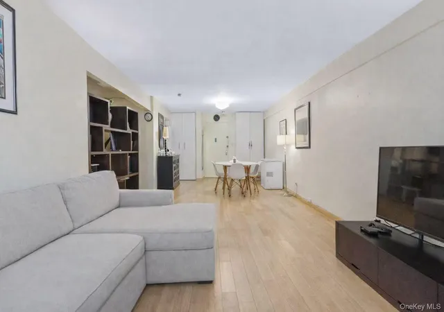 3rd image of 14205 Roosevelt Ave #339, Flushing, NY 11354 | MLS# 964895