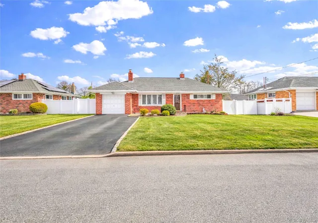 2nd image of 1097 Carll Dr, Islip, NY 11706 | MLS# 965017
