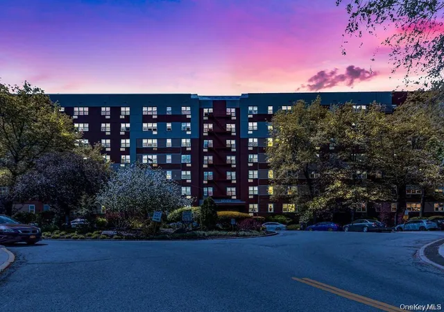 Photo 20 of Condo for sale at 7 Balint Dr #521, Yonkers, NY 10710 | MLS# 965030 | Listing updated on 2026-09-03