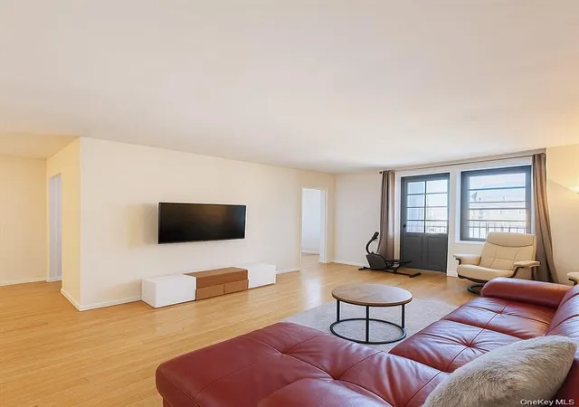 2nd image of 13950 35 Ave #4, Flushing, NY 11354 | MLS# 965052