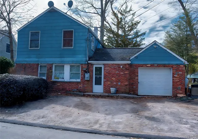 1st image of 26 Palm Rd, Brookhaven, NY 11778 | MLS# 965072