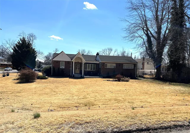 1st image of 38 Hilltop Ln, Wheatley Heights, NY 11798 | MLS# 965076