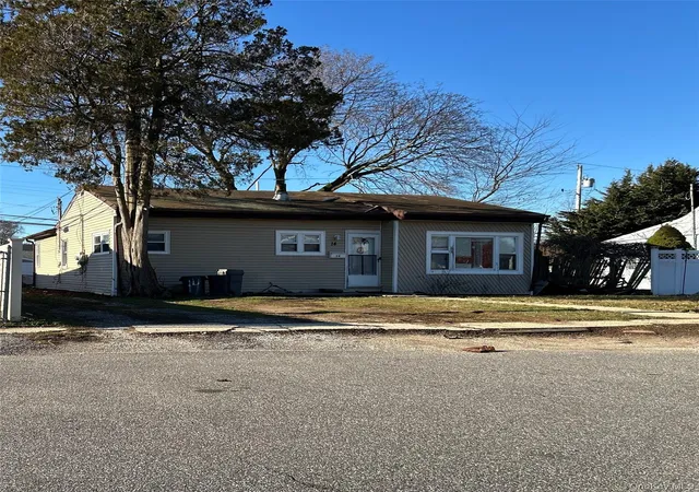 1st image of 14 Chevy, Babylon, NY 11701 | MLS# 965094