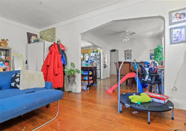 5th image of 18216 141St Ave, Springfield Gardens, NY 11413 | MLS# 965254