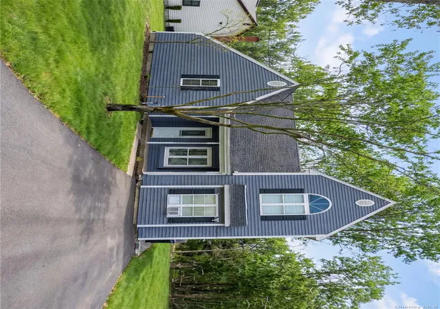 2nd image of 160 Pennsylvania Ave, Medford, NY 11763 | MLS# 965291
