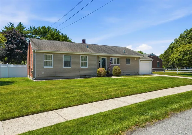 Photo 2 of Sale Pending at 718 Patrick St, Southampton, NY 11978 | MLS# 965341 | Listing updated on 2026-09-13
