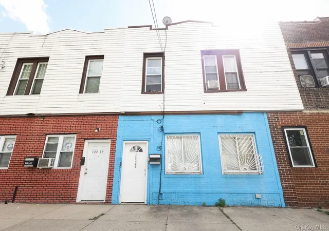 2nd image of 12222 Nellis St, New York, NY 11413 | MLS# 965345