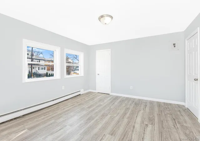 Photo 3 of Single family home for sale at 555 Kimball Ave, Yonkers, NY 10704 | MLS# 965409 | Listing updated on 2026-03-13
