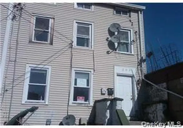 1st image of 202 Ann St, Newburgh (city), NY 12550 | MLS# 965501