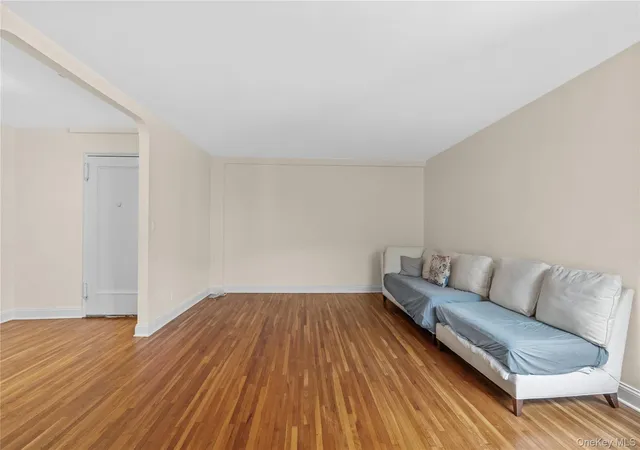 5th image of 142 Garth Rd #4Q, Eastchester, NY 10583 | MLS# 965551