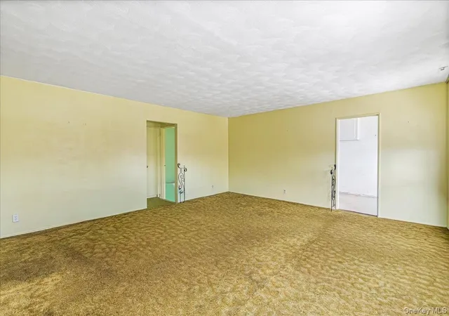 5th image of 58-33 246Th Crescent #C-14 Upper, Little Neck, NY 11362 | MLS# 965624