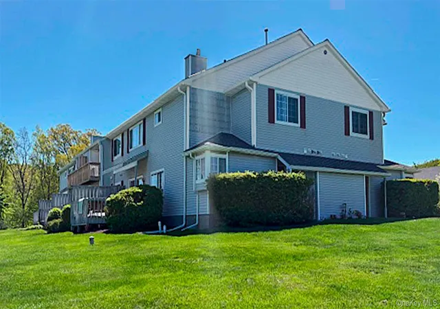 Homes for sale in Warwick (town), NY | 3 Magnolia Ln, Warwick (town), NY 10990 | MLS# 965629