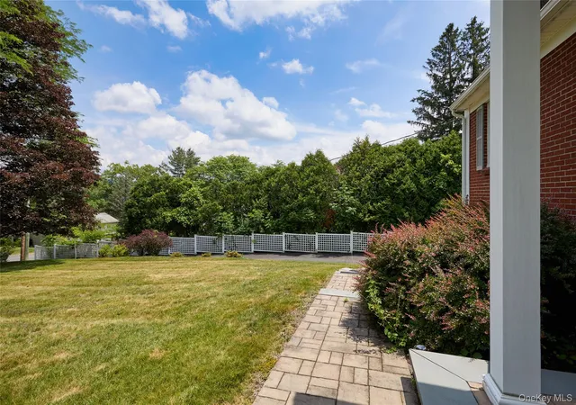 Homes for sale in Woodbury, NY | 43 Sunset Ter, Woodbury, NY 10930 | MLS# 965720