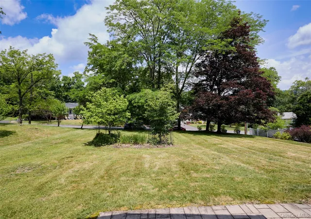 Homes for sale in Woodbury, NY | 43 Sunset Ter, Woodbury, NY 10930 | MLS# 965720