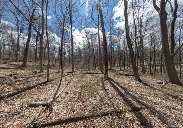 Photo 3 of Sale Pending at 91 Sherwood Hl Rd, Southeast, NY 10509 | MLS# 965788 | Listing updated on 2026-04-07