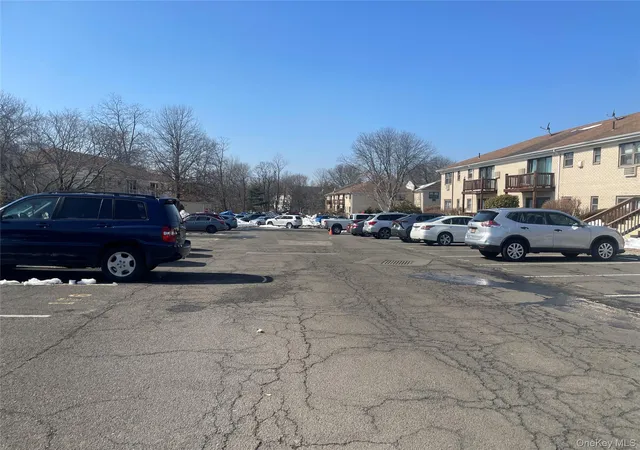 Photo 12 of Sale Pending at 194 Sneden Pl #194, Ramapo, NY 10977 | MLS# 965925 | Listing updated on 2026-08-31