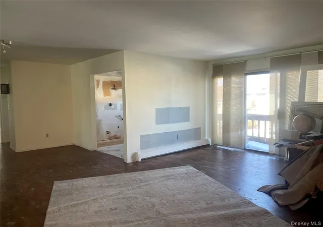 Photo 2 of Sale Pending at 194 Sneden Pl #194, Ramapo, NY 10977 | MLS# 965925 | Listing updated on 2026-08-31