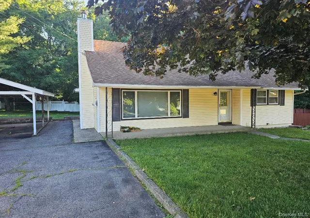 1st image of 15 Scotchtown Pl, Middletown, NY 10941 | MLS# 965998