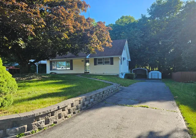2nd image of 15 Scotchtown Pl, Middletown, NY 10941 | MLS# 965998