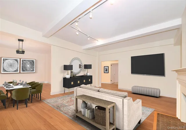 3rd image of 160 Middle Nck Rd #2-G, North Hempstead, NY 11021 | MLS# 966004