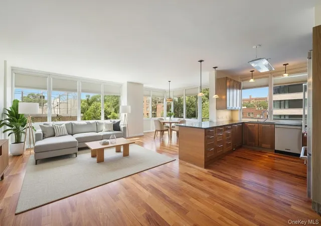 2nd image of 640 W 237th St #4C, New York, NY 10463 | MLS# 966127