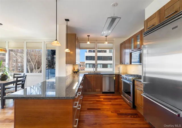 3rd image of 640 W 237Th St #4C, New York, NY 10463 | MLS# 966127