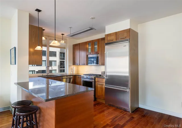 4th image of 640 W 237Th St #4C, New York, NY 10463 | MLS# 966127