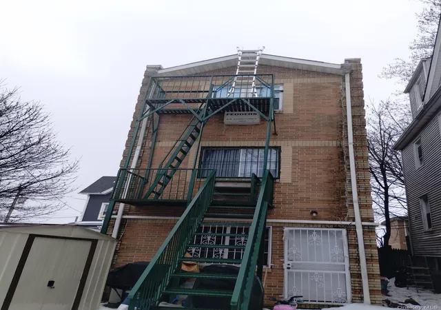 Listing Photo 5 - Condo for sale in building located at 933 Tilden St, New York, NY 10469