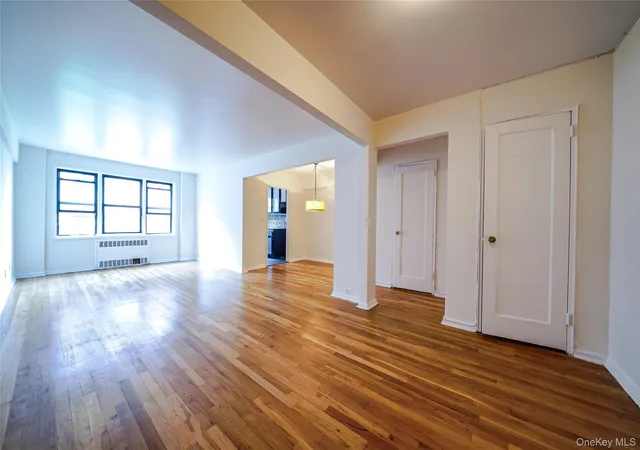 House for sale at 1 Fisher Dr #207, Mount Vernon, NY 10552 | MLS# 966149 | Listing updated on 2026-09-25