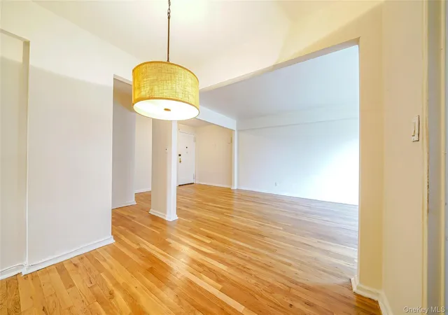Photo 3 of House for sale at 1 Fisher Dr #207, Mount Vernon, NY 10552 | MLS# 966149 | Listing updated on 2026-09-25