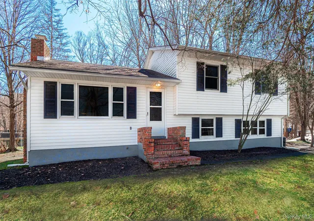Photo 2 of Sale Pending at 8 Adelaide Ln, Blooming Grove, NY 10992 | MLS# 966183 | Listing updated on 2026-07-27