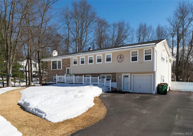 2nd image of 5 Orange Ct, Wappingers Falls, NY 12590 | MLS# 966210