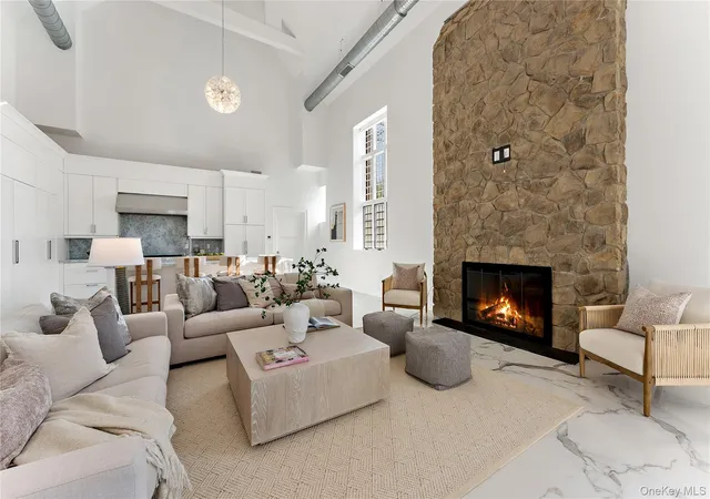3rd image of 2 Weaver St, Scarsdale, NY 10583
