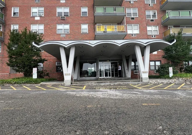 2nd image of Westchester Towers, Yonkers, NY 10710