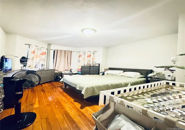 Listing Photo 4 - Condo for sale in building located at 94-32 86th Rd, New York, NY 11421