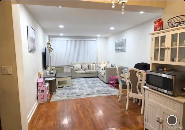 Photo 2 of Condo for sale at 333 Bronx River Rd #707, Yonkers, NY 10704 | MLS# 966323 | Listing updated on 2026-07-23