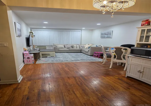Photo 3 of Condo for sale at 333 Bronx River Rd #707, Yonkers, NY 10704 | MLS# 966323 | Listing updated on 2026-07-23