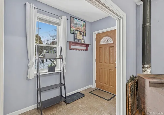 Photo 2 of Single family home for sale at 10 Maple Ave N, Fallsburg, NY 12779 | MLS# 966415 | Listing updated on 2026-07-09