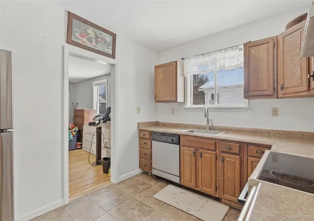 Photo 5 of Single family home for sale at 10 Maple Ave N, Fallsburg, NY 12779 | MLS# 966415 | Listing updated on 2026-07-09