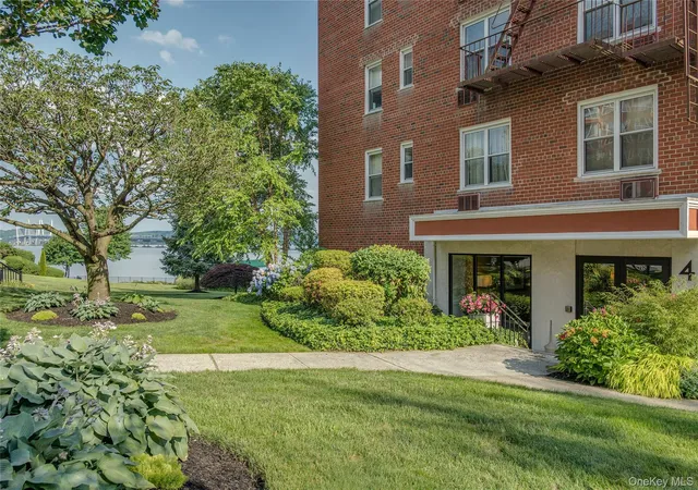 1st image of 4 Salisbury Pt #4A, Orangetown, NY 10960 | MLS# 966455