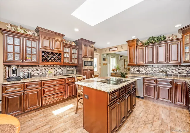 4th image of 71 Seawane Rd, East Rockaway, NY 11518 | MLS# 966462