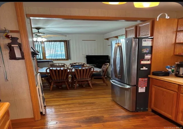 Photo 2 of Sale Pending at 33 Lakewood Ave, Brookhaven, NY 11779 | MLS# 966507 | Listing updated on 2026-08-31
