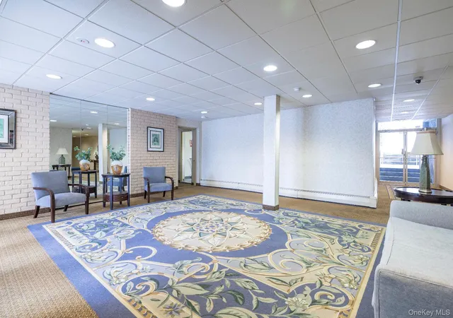 Listing Photo 4 - Condo for sale in building located at 30 Daley Pl, Hempstead, NY 11563 - Unit #136