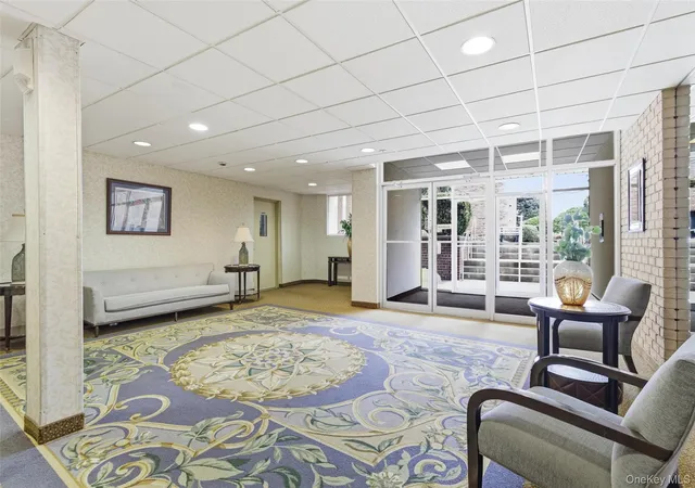 Listing Photo 5 - Condo for sale in building located at 30 Daley Pl, Hempstead, NY 11563 - Unit #136