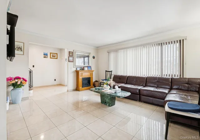 Photo 4 of Sale Pending at 174 Bellmore St, Hempstead, NY 11001 | MLS# 966509 | Listing updated on 2026-07-30