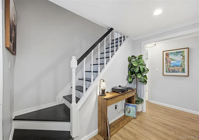 Photo 3 of Sale Pending at 7 Woodbrook Dr, Brookhaven, NY 11961 | MLS# 966513 | Listing updated on 2026-03-28