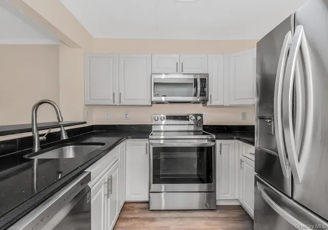 3rd image of 121 Sunset Blvd #10121, New York, NY 10473 | MLS# 966552
